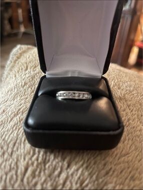 Kay’s white gold and diamond band